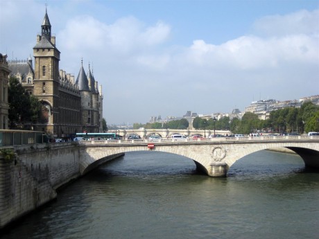 Paris River