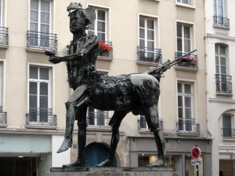 Paris Statue