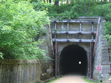 Tunnel